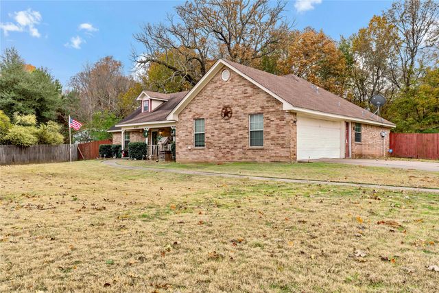 6120 Glenwood Drive, Reno, TX 75462