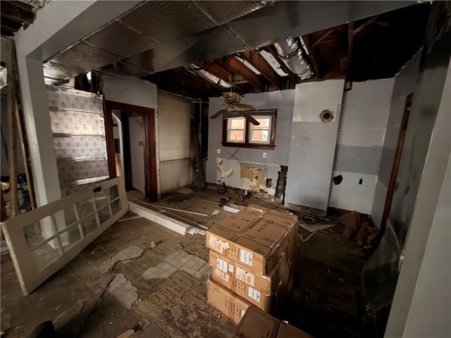 322 N Fairmount St, Garfield, PA 15206