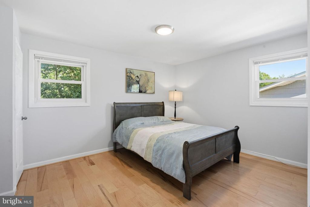 Image 15 of property listing at 1809 JARVIS AVE, Oxon Hill, MD 20745