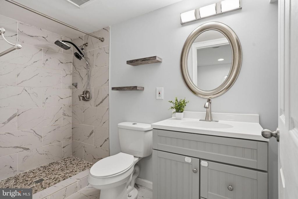 Image 22 of property listing at 1809 JARVIS AVE, Oxon Hill, MD 20745