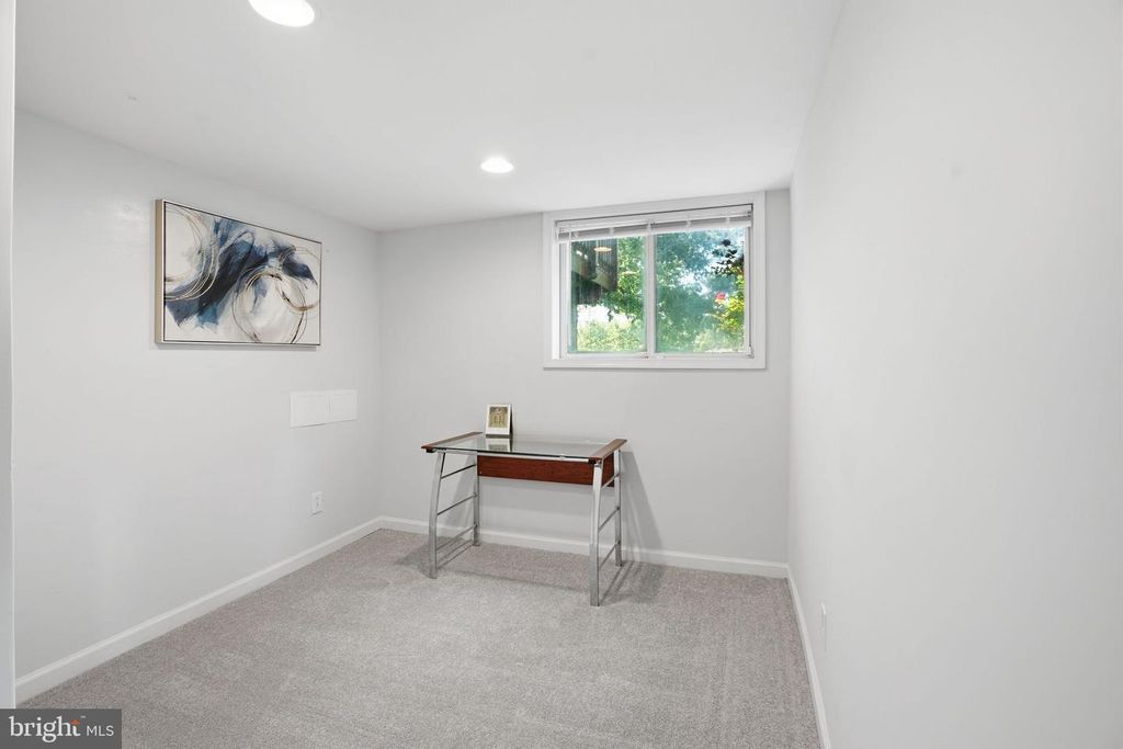 Image 25 of property listing at 1809 JARVIS AVE, Oxon Hill, MD 20745