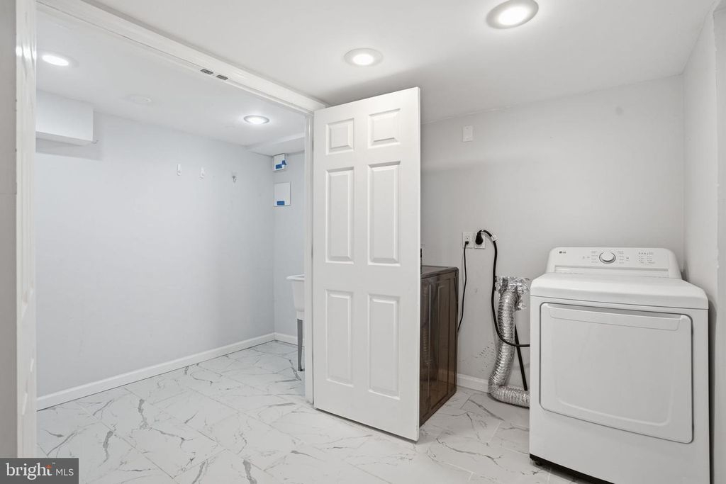 Image 27 of property listing at 1809 JARVIS AVE, Oxon Hill, MD 20745