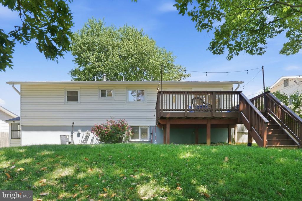 Image 29 of property listing at 1809 JARVIS AVE, Oxon Hill, MD 20745