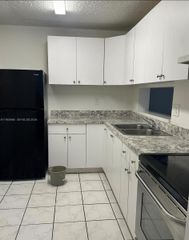 8500 SW 133rd Ave Rd 121, Miami, FL 33183