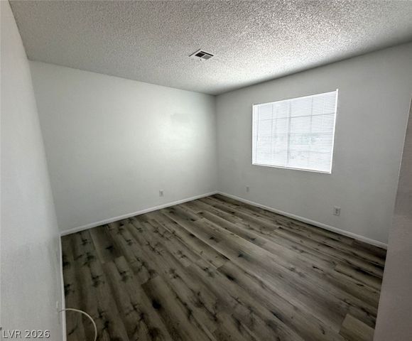 2724 Aarondavid Drive D, Las Vegas, NV 89121