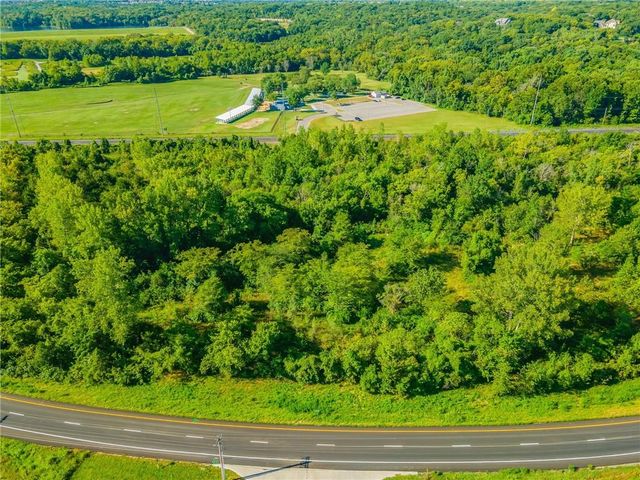 20301-20401 E US 40 Highway, Independence, MO 64015