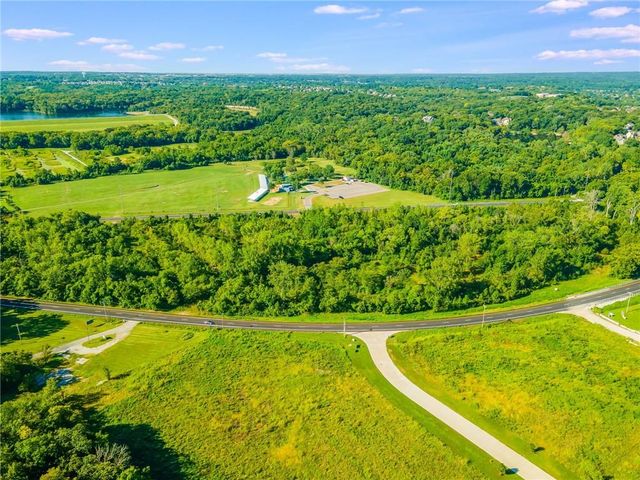 20301-20401 E US 40 Highway, Independence, MO 64015