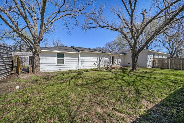 516 N Burdette Avenue, Sherman, TX 75090