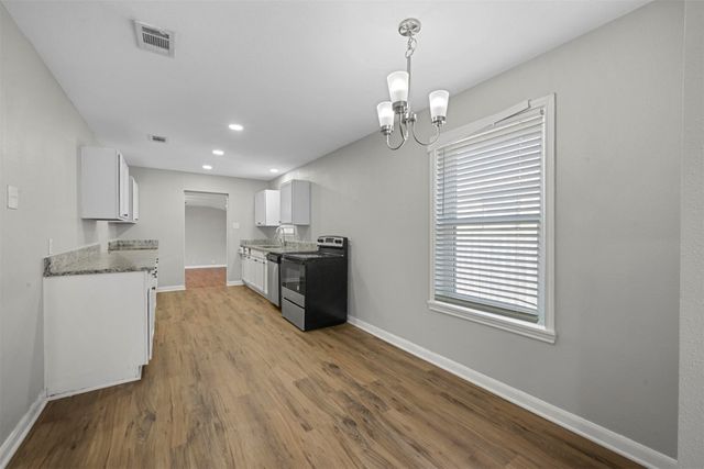 516 N Burdette Avenue, Sherman, TX 75090