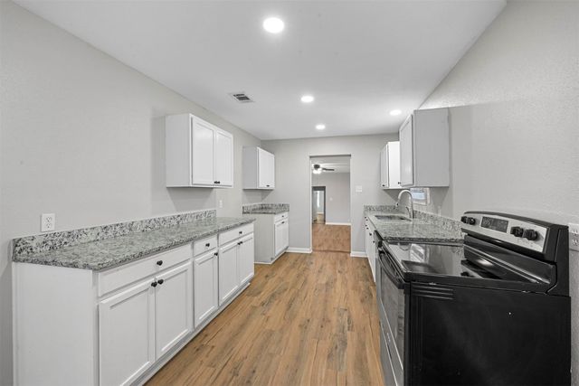 516 N Burdette Avenue, Sherman, TX 75090