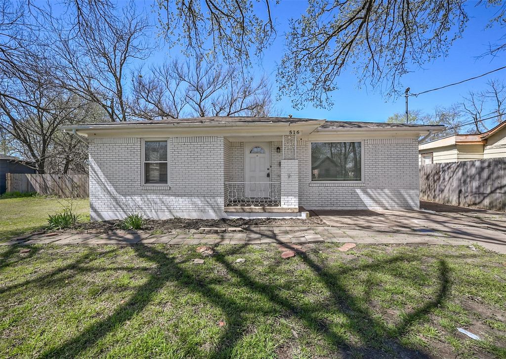 516 N Burdette Avenue, Sherman, TX 75090