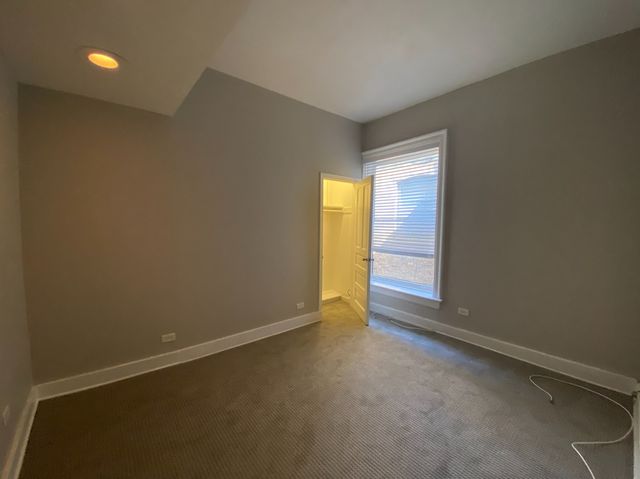 2719 N Pine Grove Avenue 301, Chicago, IL 60614