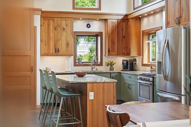 6805 Harvest Hill Road, Madison, WI 53717