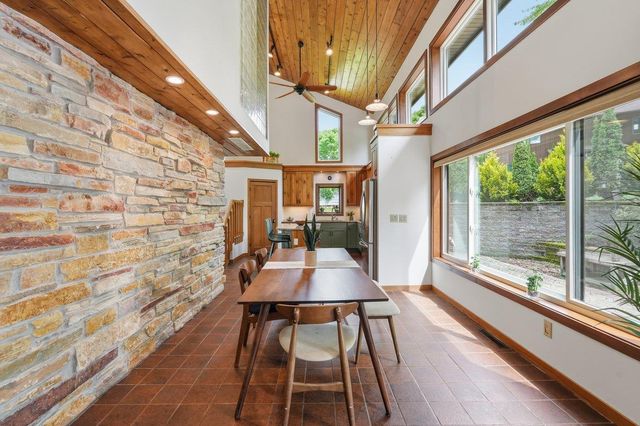 6805 Harvest Hill Road, Madison, WI 53717