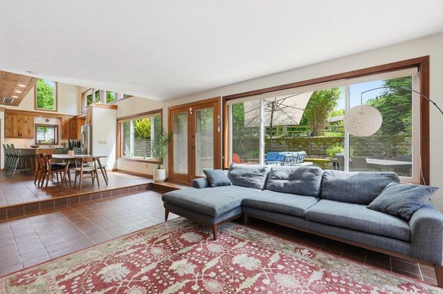 6805 Harvest Hill Road, Madison, WI 53717