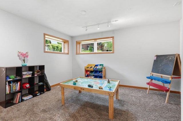 6805 Harvest Hill Road, Madison, WI 53717