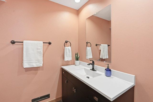 6805 Harvest Hill Road, Madison, WI 53717