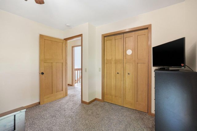 6805 Harvest Hill Road, Madison, WI 53717