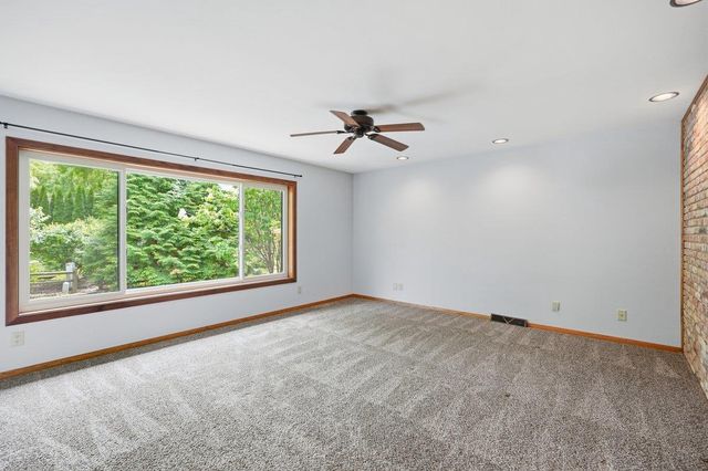 6805 Harvest Hill Road, Madison, WI 53717