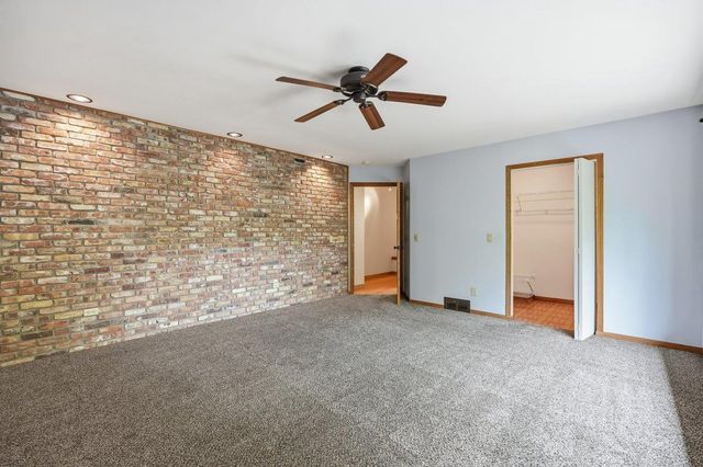6805 Harvest Hill Road, Madison, WI 53717