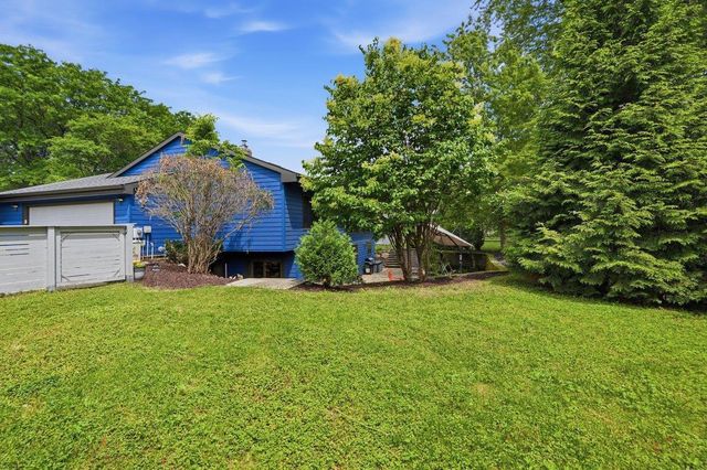 6805 Harvest Hill Road, Madison, WI 53717