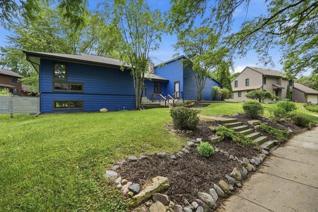 6805 Harvest Hill Road, Madison, WI 53717