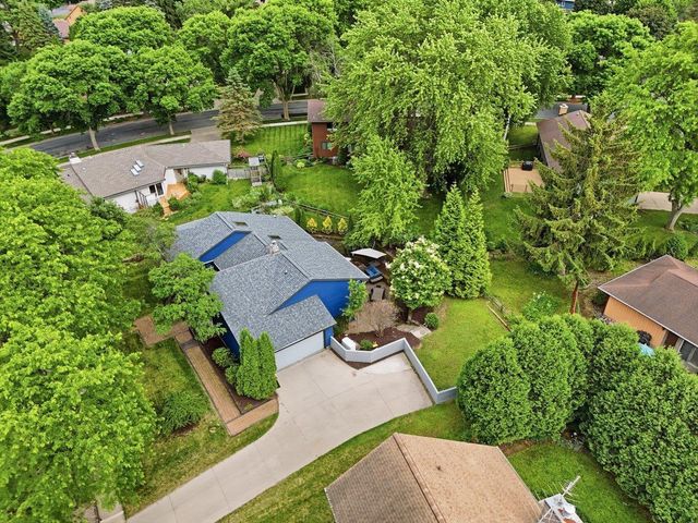 6805 Harvest Hill Road, Madison, WI 53717