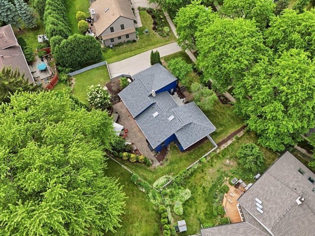 6805 Harvest Hill Road, Madison, WI 53717