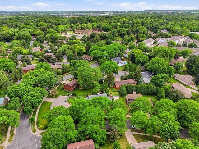 6805 Harvest Hill Road, Madison, WI 53717