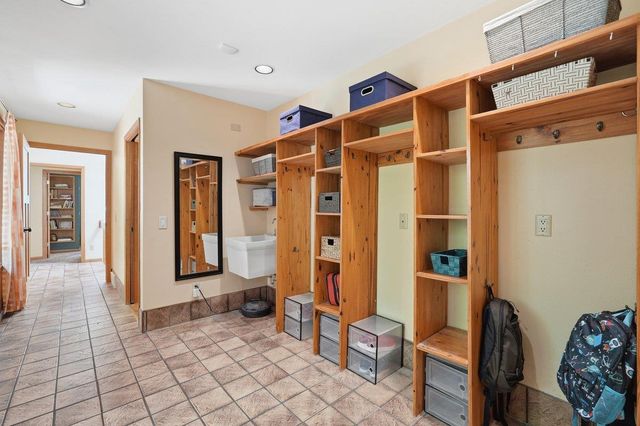 6805 Harvest Hill Road, Madison, WI 53717