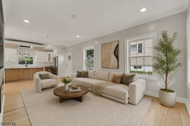 67 Melody Hill Rd, Clifton City, NJ 07013