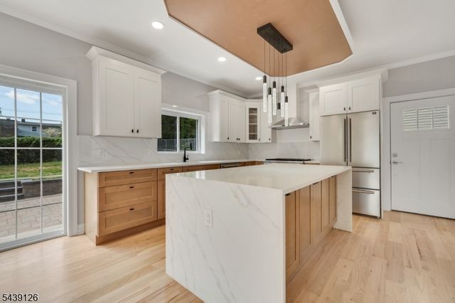 67 Melody Hill Rd, Clifton City, NJ 07013