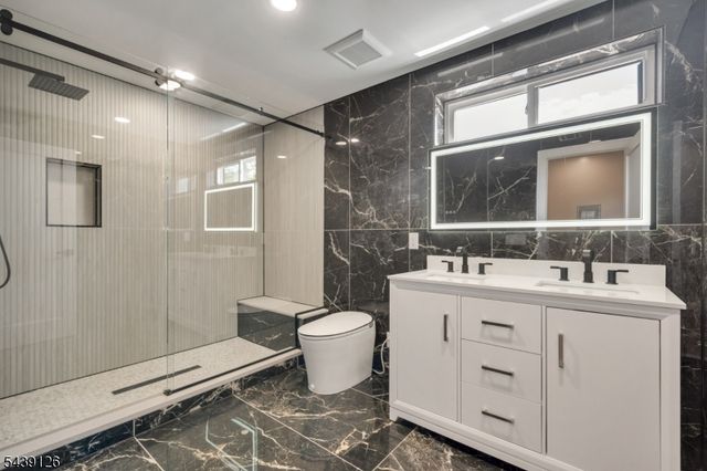 67 Melody Hill Rd, Clifton City, NJ 07013