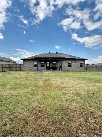 27 Remington Lane, Ward, AR 72176
