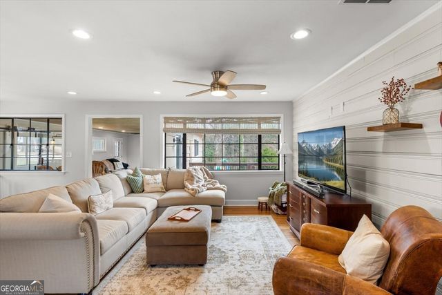 4570 Academy Street, Acworth, GA 30101