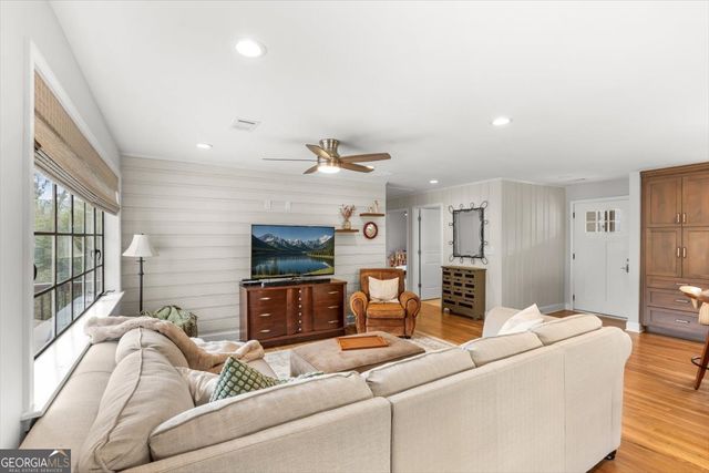 4570 Academy Street, Acworth, GA 30101