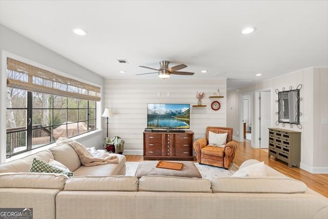 4570 Academy Street, Acworth, GA 30101