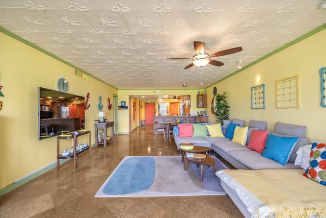 3001 S Palm Aire Drive 105, Pompano Beach, FL 33069