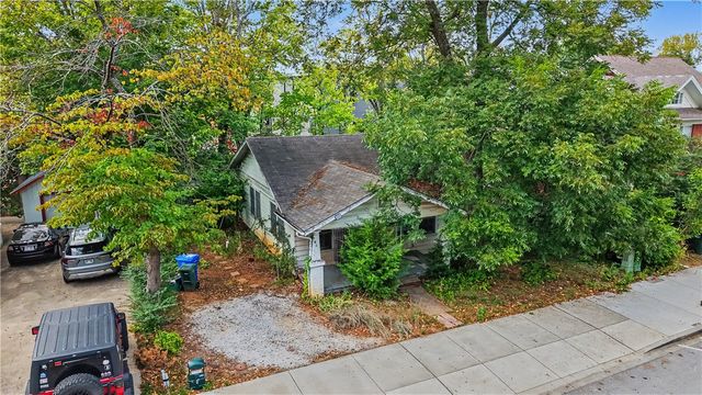 117 Church Avenue, Fayetteville, AR 72701