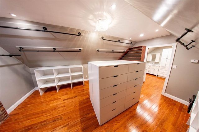 2011 Lovers Lane, St Joseph, MO 64505