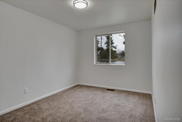 1365 Thistelridge, Holly Township, MI 48442