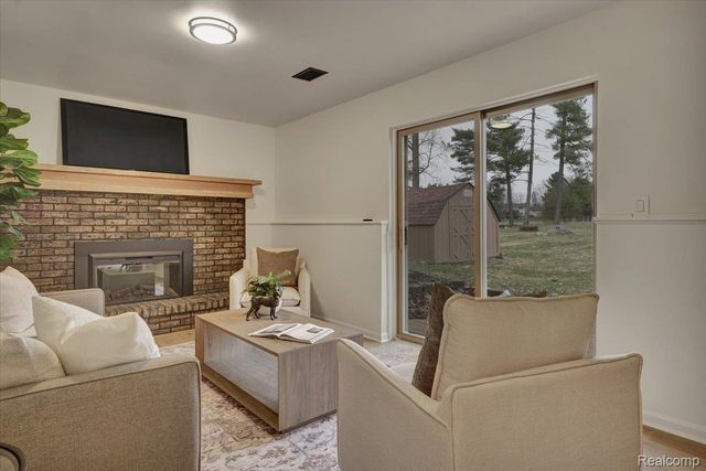 1365 Thistelridge, Holly Township, MI 48442