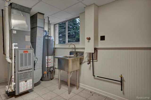 1365 Thistelridge, Holly Township, MI 48442