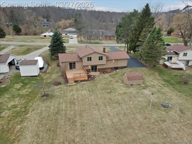 1365 Thistelridge, Holly Township, MI 48442