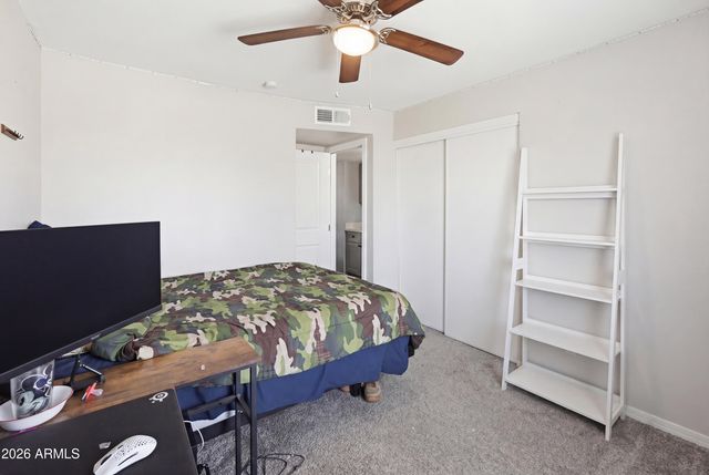 2520 E LIBBY Street, Phoenix, AZ 85032