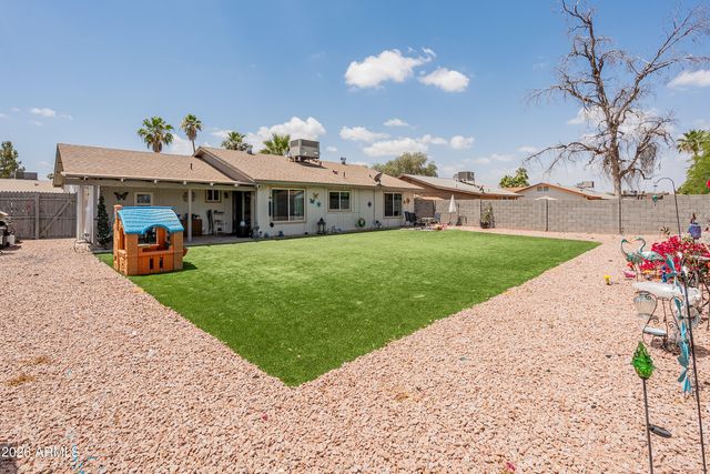 2520 E LIBBY Street, Phoenix, AZ 85032