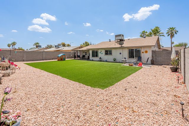 2520 E LIBBY Street, Phoenix, AZ 85032