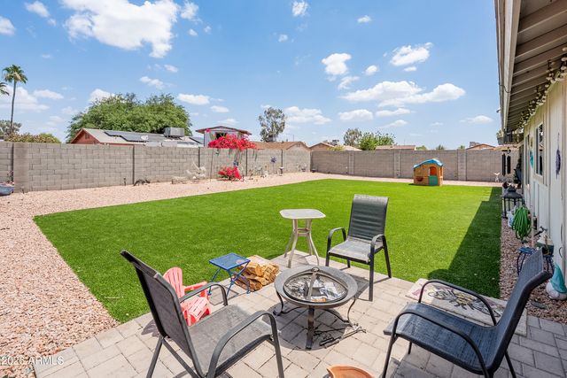 2520 E LIBBY Street, Phoenix, AZ 85032