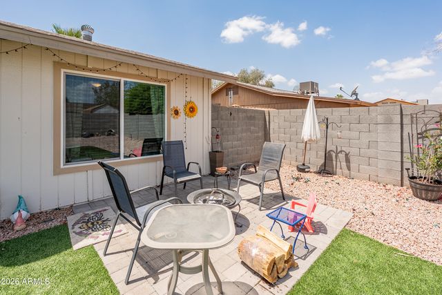 2520 E LIBBY Street, Phoenix, AZ 85032