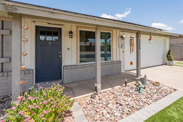 2520 E LIBBY Street, Phoenix, AZ 85032